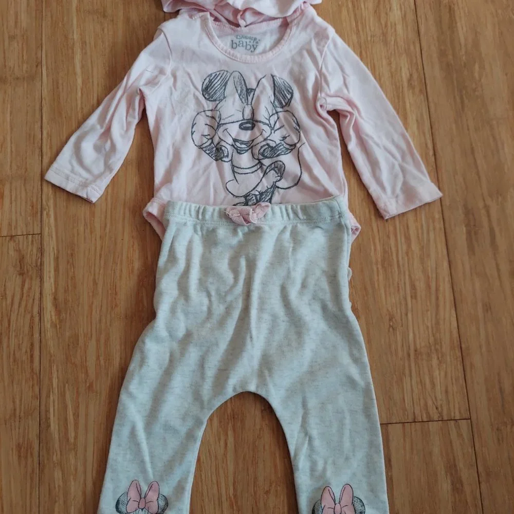 ⭐️5/$30 - Minnie Mouse Outfit, Size 3-6 months, Disney, EUC